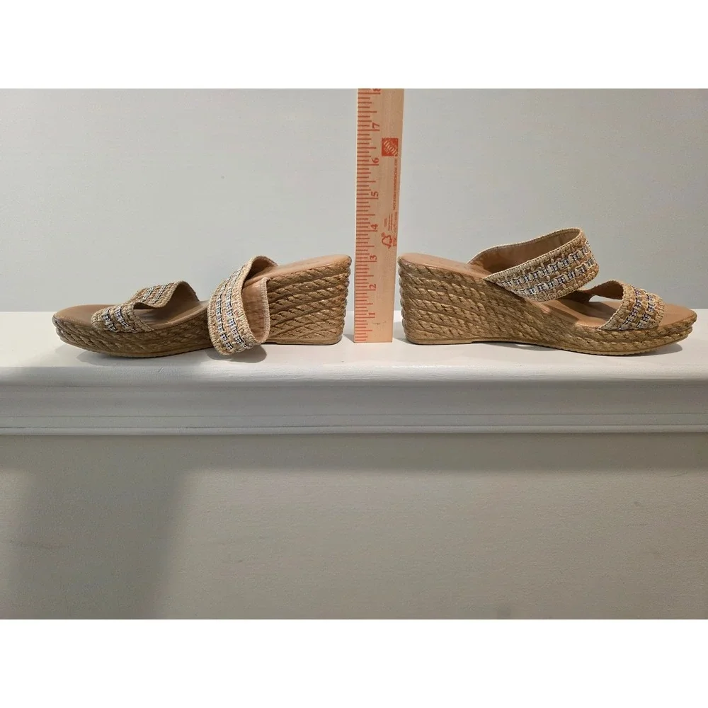 Women's sz 9 Mariella Made in Italy Tan Rhinestone Espadrille Wedge Sandals